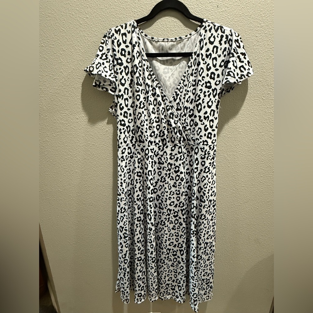 Stylish Leopard Print Dress